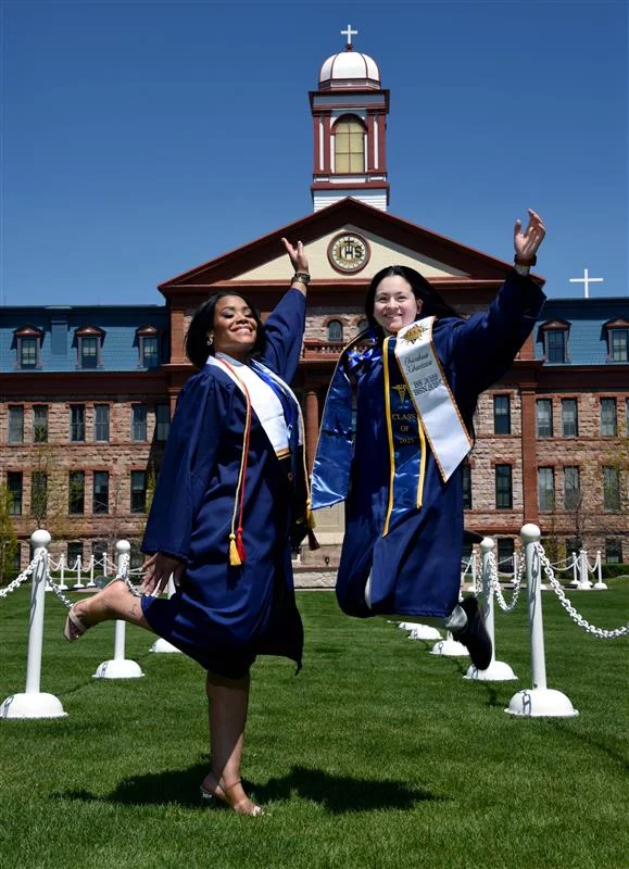 Staff earn BSNs, advance careers through UCHealth